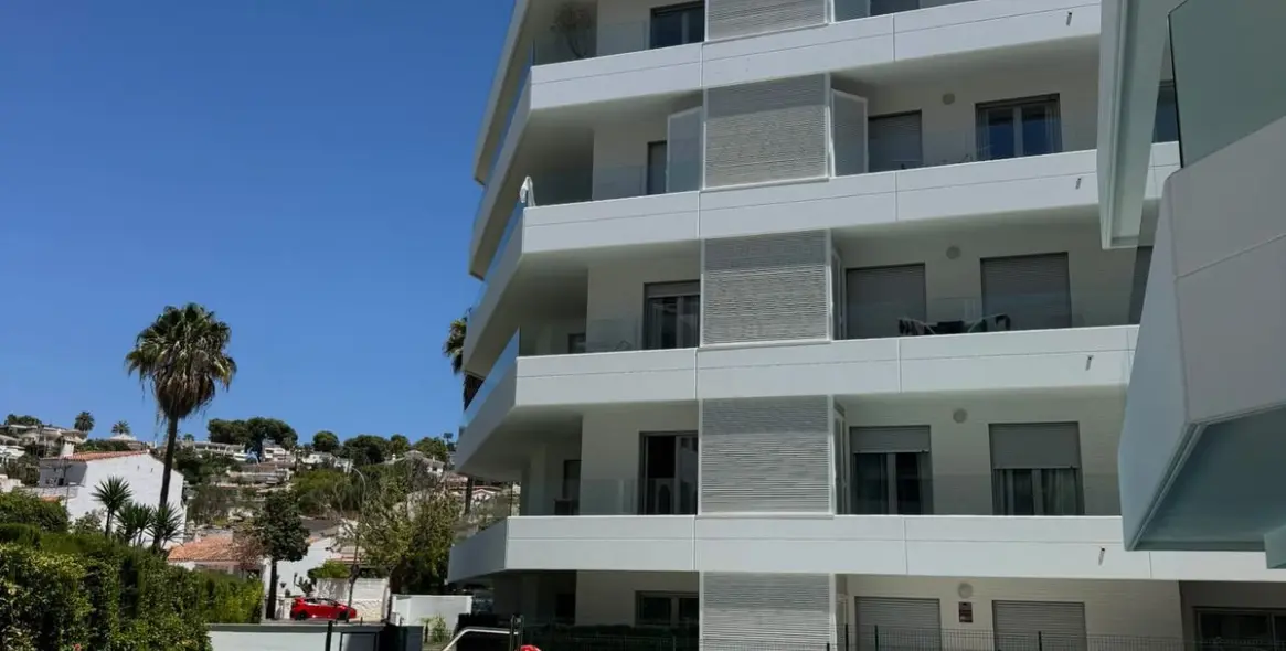 Short-term rent of middle floor apartment in Nueva Andalucía 5