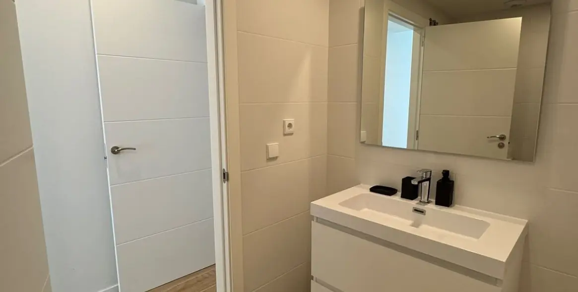 Short-term rent of middle floor apartment in Nueva Andalucía 11