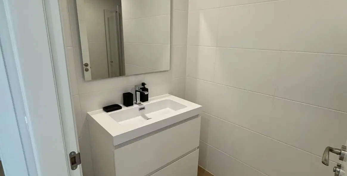 Short-term rent of middle floor apartment in Nueva Andalucía 14
