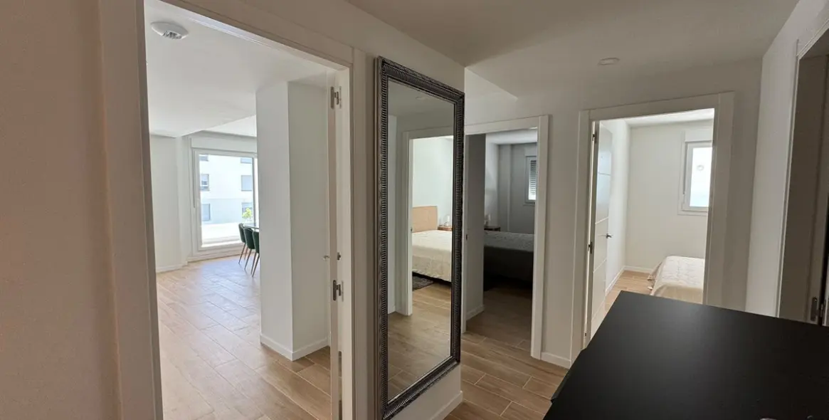 Short-term rent of middle floor apartment in Nueva Andalucía 24