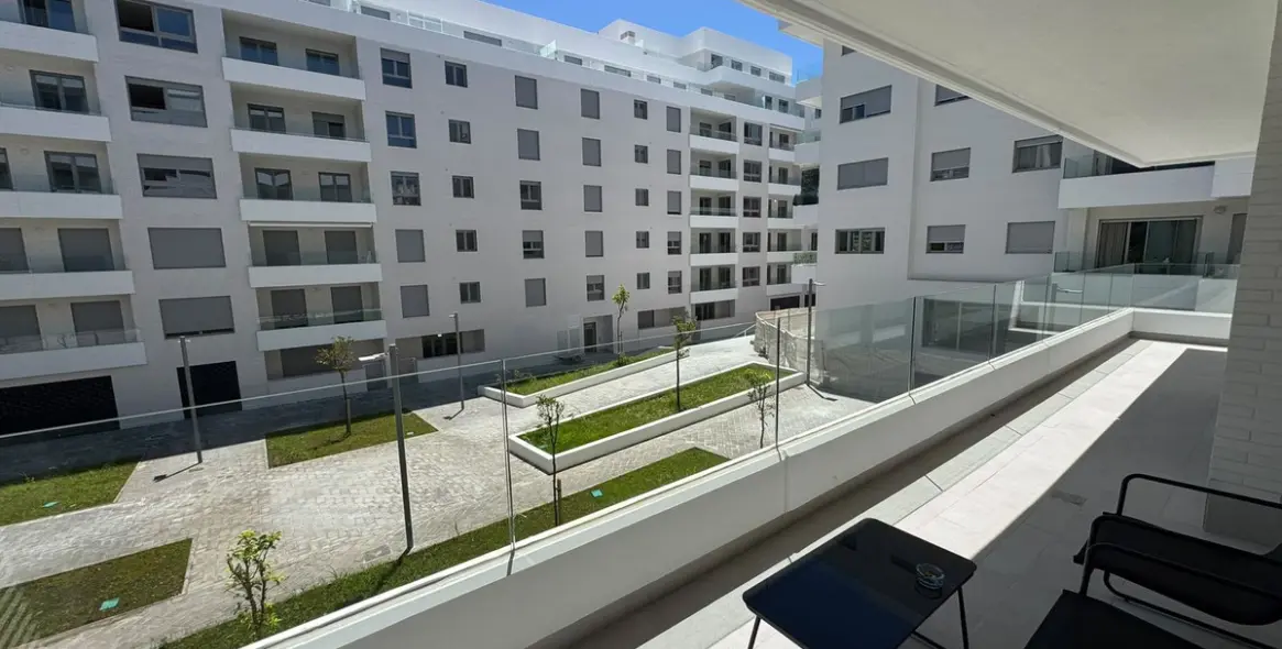 Short-term rent of middle floor apartment in Nueva Andalucía 27