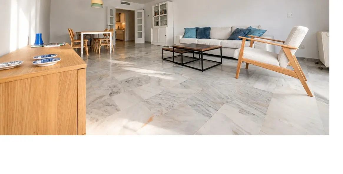 Short-term rent of middle floor apartment in Costalita 5