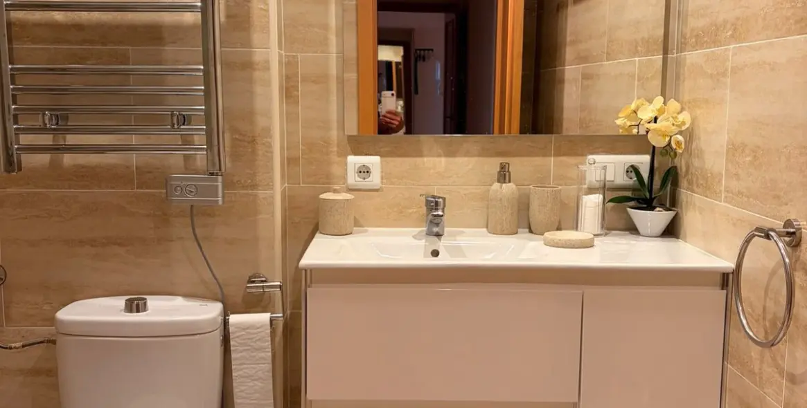 Venta de apartamento en planta media en Marbella 15