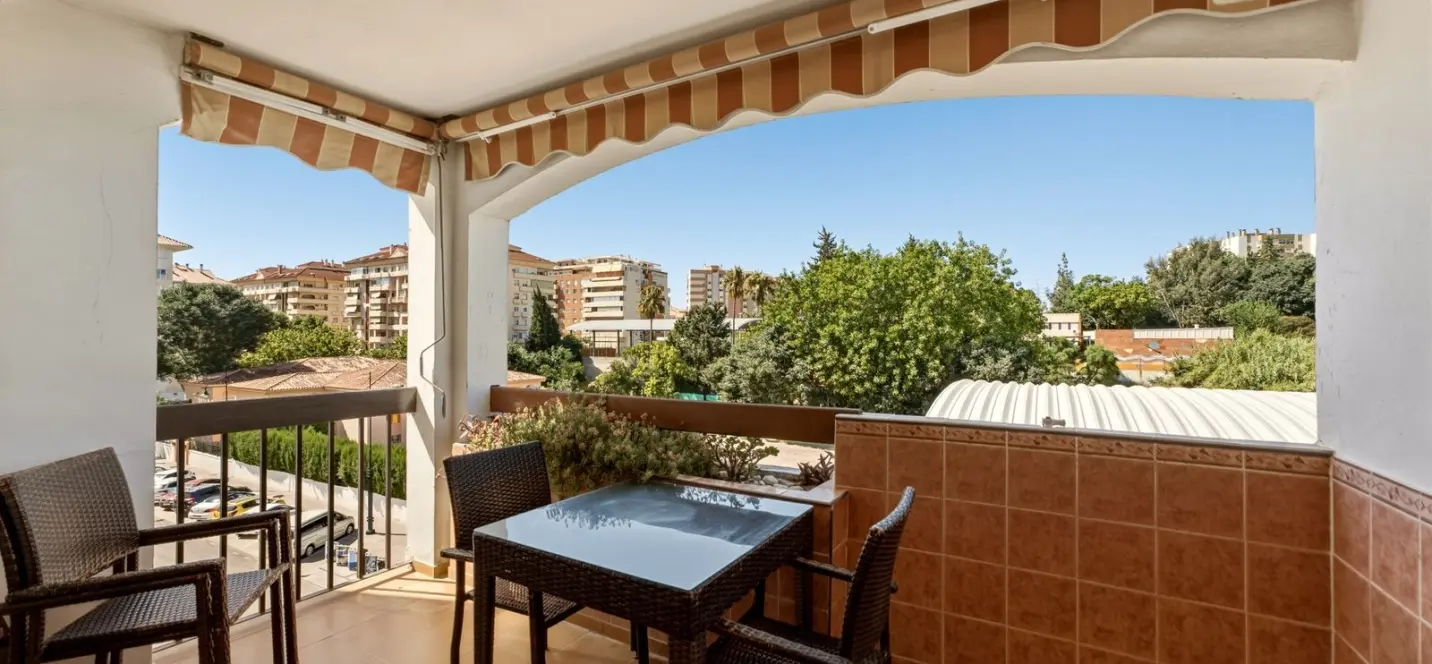 Venta de apartamento en planta media en Fuengirola 0