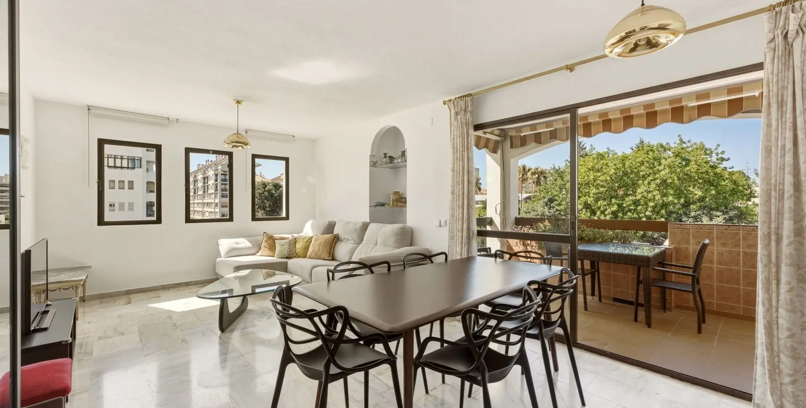Venta de apartamento en planta media en Fuengirola 5