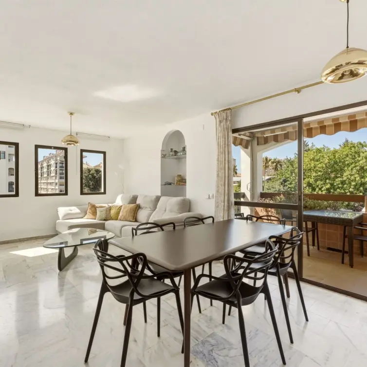 Venta de apartamento en planta media en Fuengirola