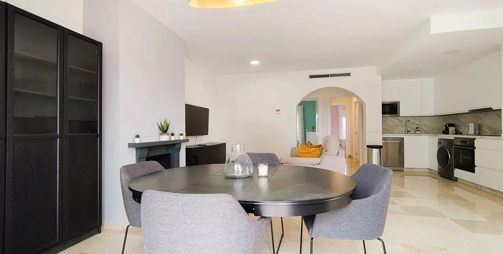 Sale of middle floor apartment in Nueva Andalucía 4