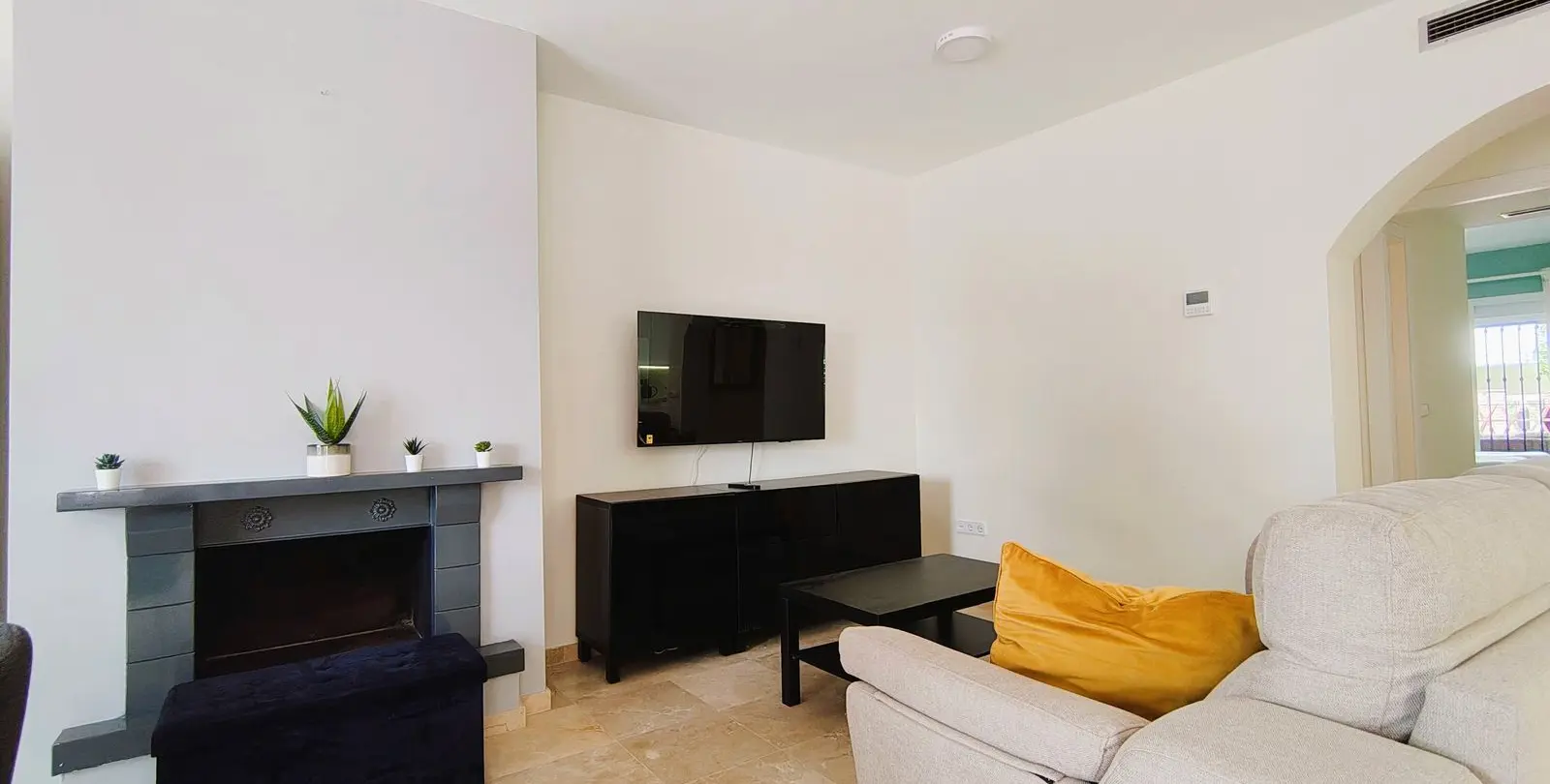 Sale of middle floor apartment in Nueva Andalucía 7