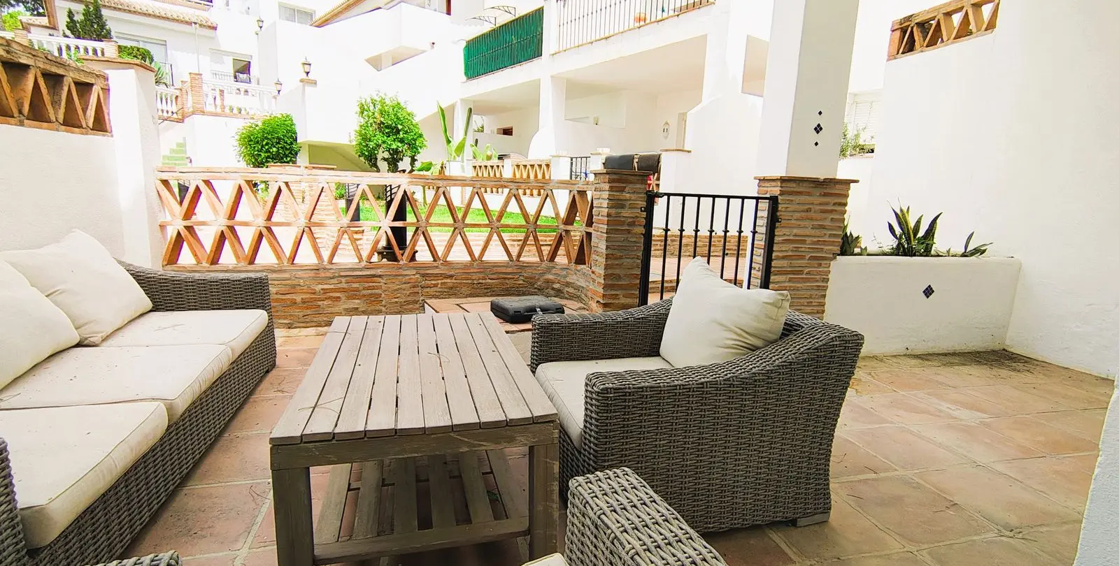 Sale of middle floor apartment in Nueva Andalucía 20