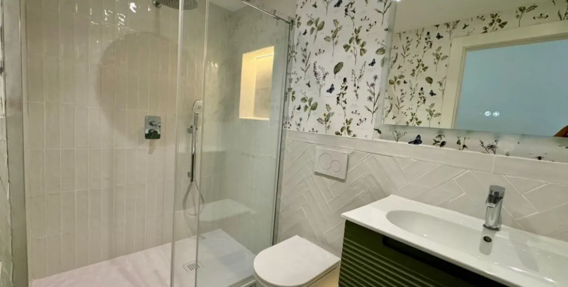 Sale of middle floor apartment in Atalaya 10