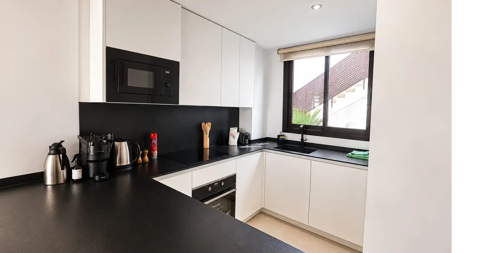 Venta de apartamento en planta media en Higueron 4