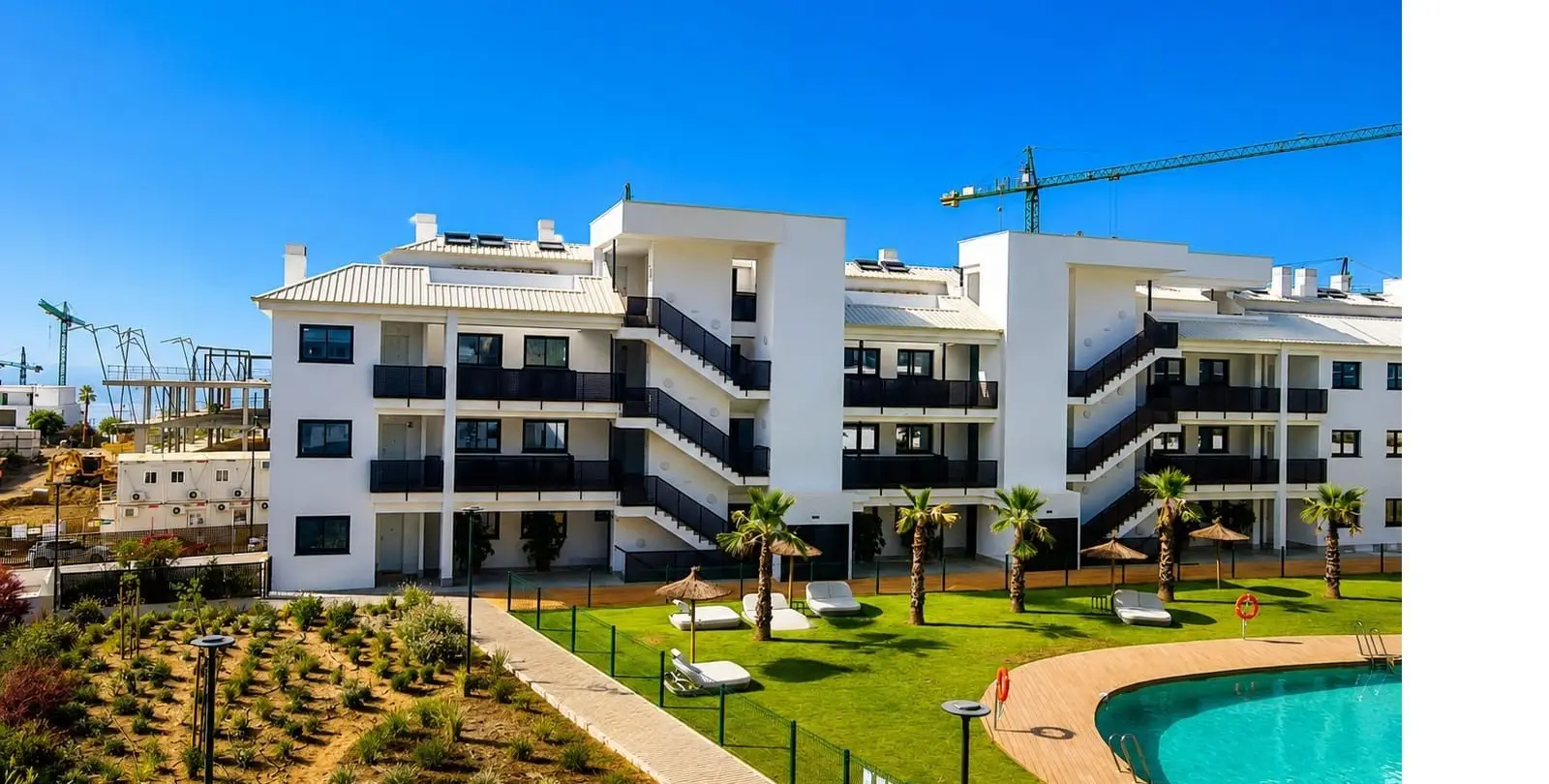 Venta de apartamento en planta media en Higueron 15