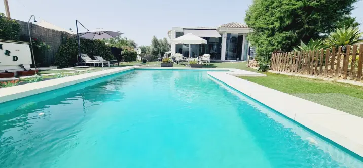 Sale of detached villa in Alhaurín de la Torre 0