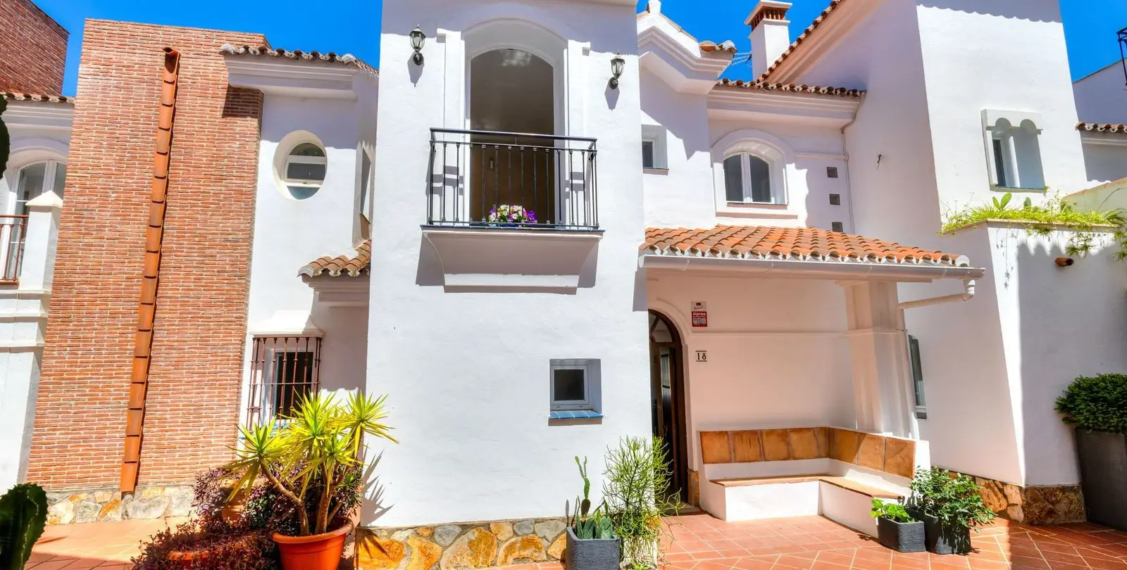 Sale of townhouse in Mijas Costa 2