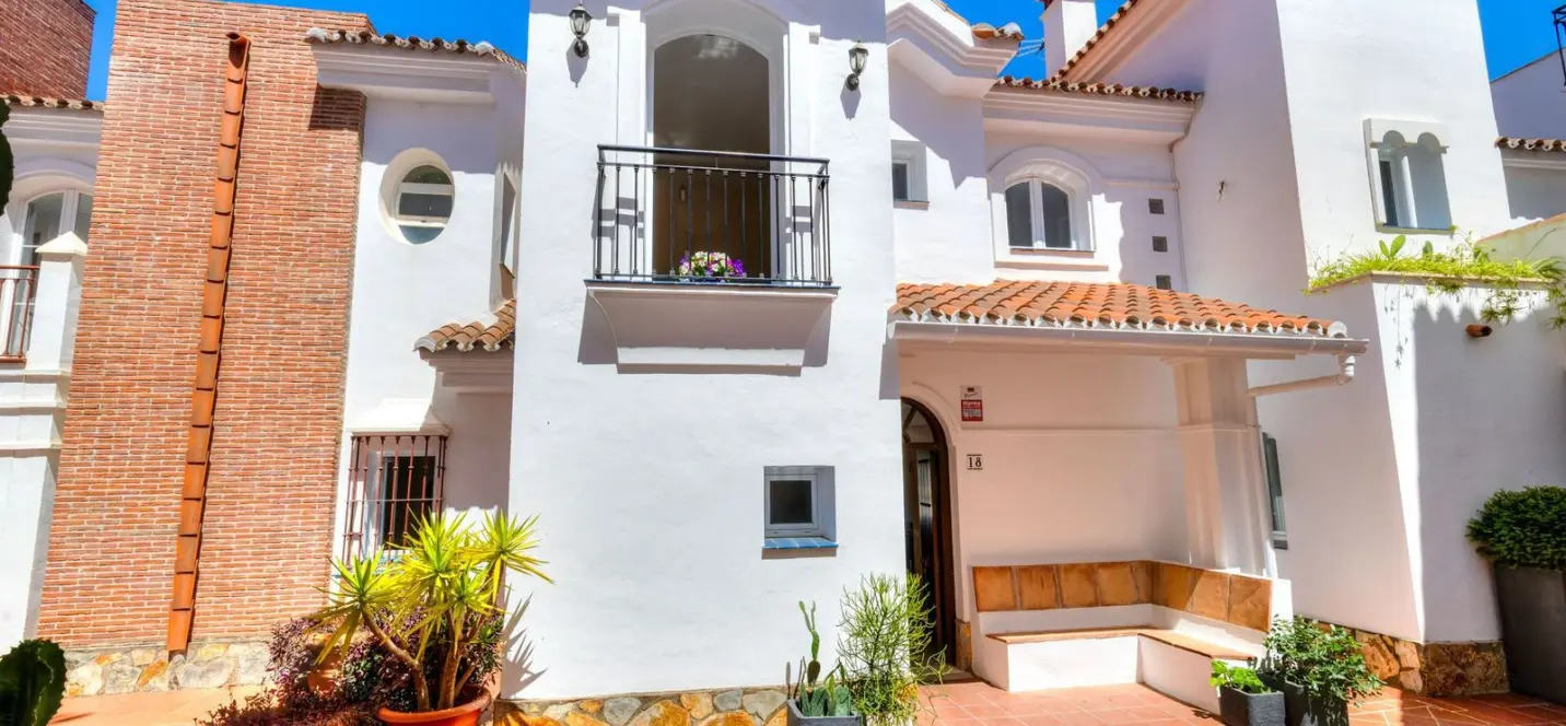 Продажа таунхауса в Mijas Costa 1