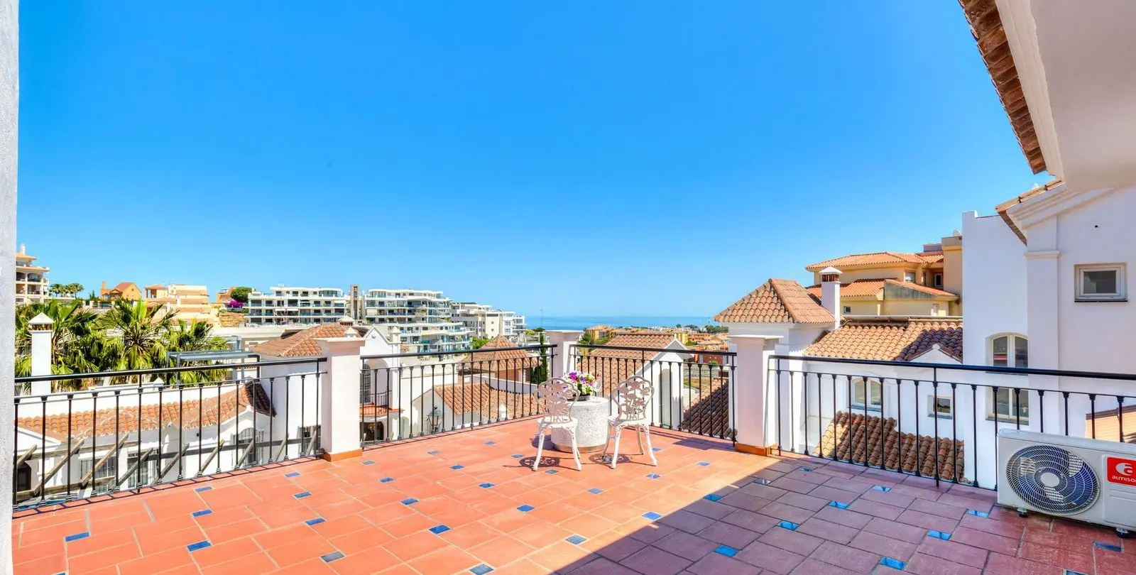 Sale of townhouse in Mijas Costa 7