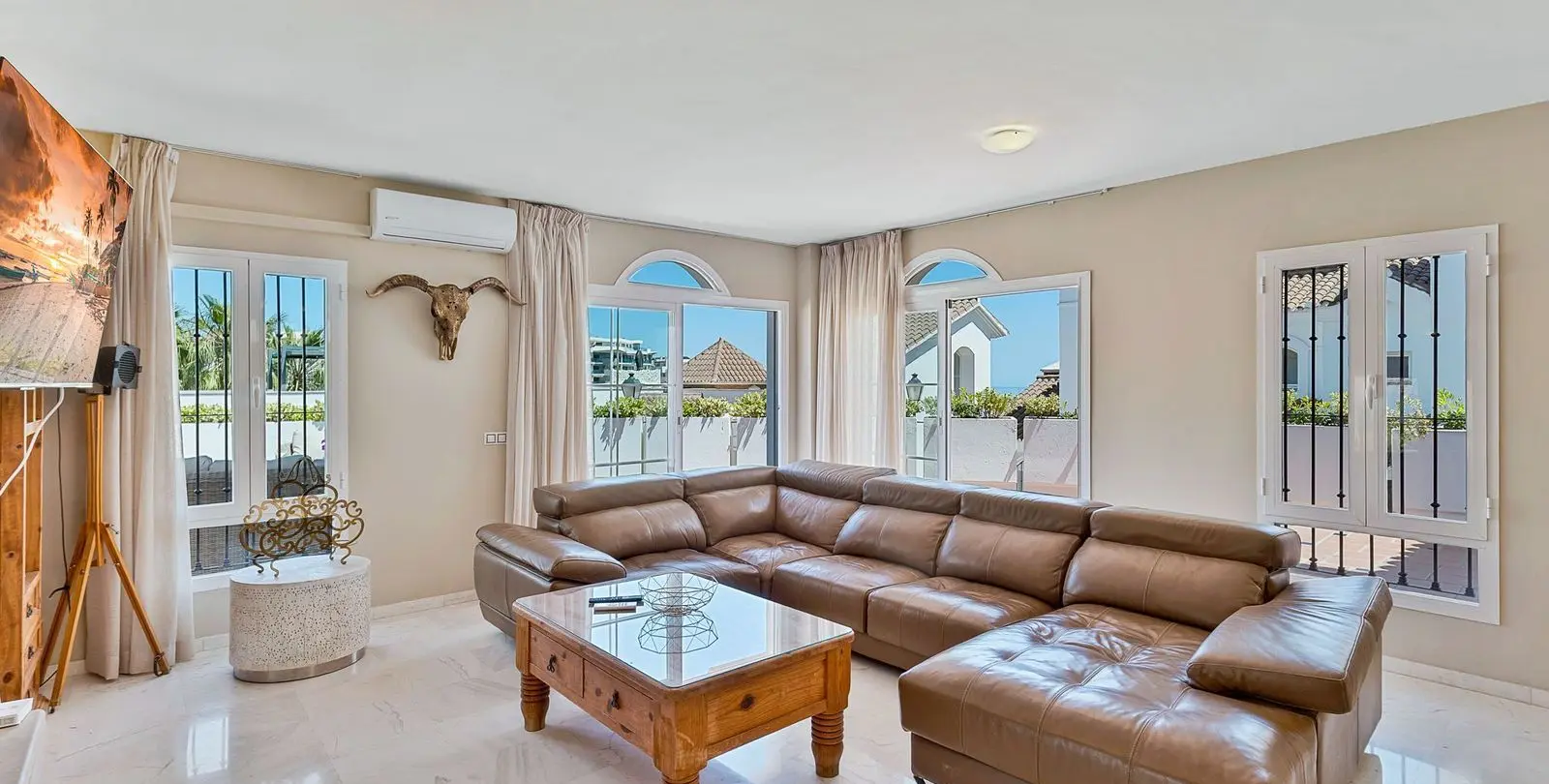 Sale of townhouse in Mijas Costa 26