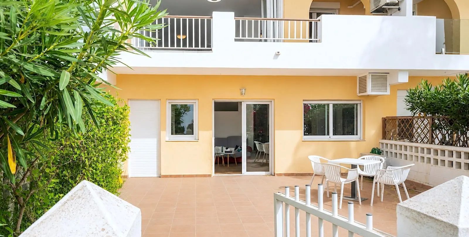 Sale of duplex in Estepona 3