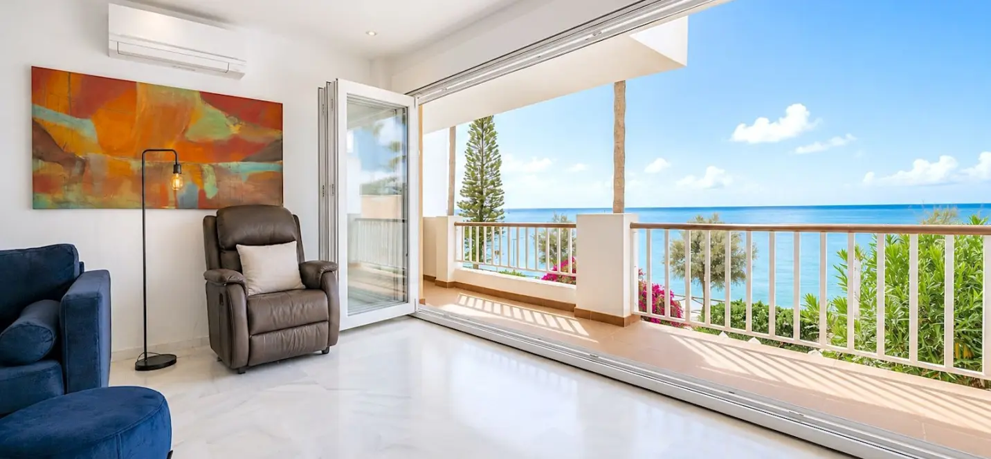 Sale of duplex in Estepona 3