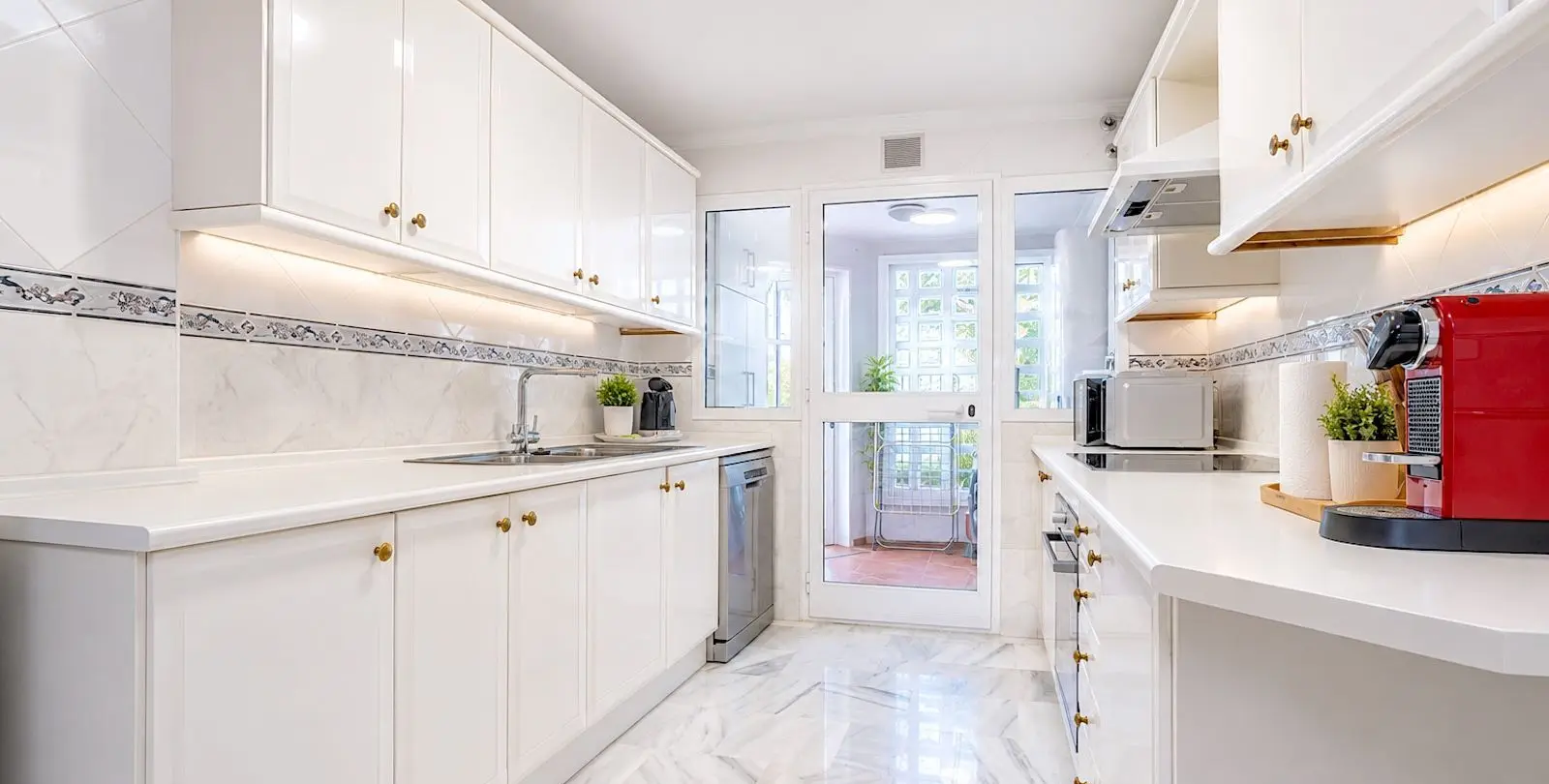 Sale of duplex in Estepona 8
