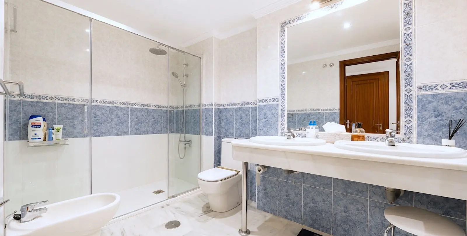 Sale of duplex in Estepona 12
