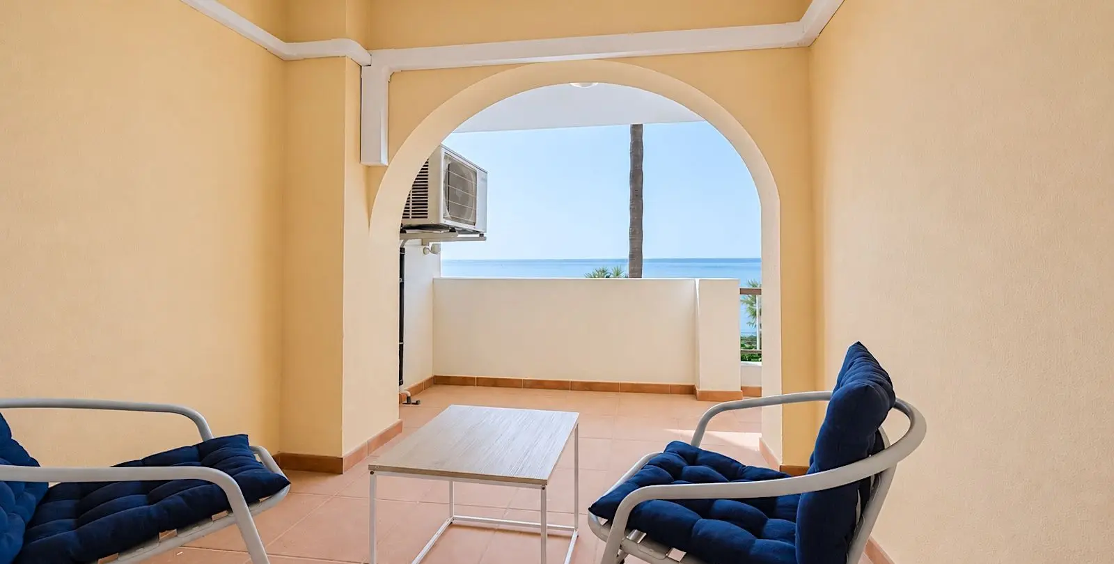 Sale of duplex in Estepona 15