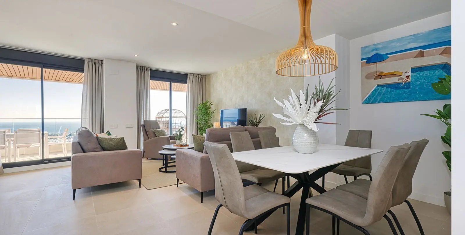 Venta de apartamento en planta media en Estepona 8
