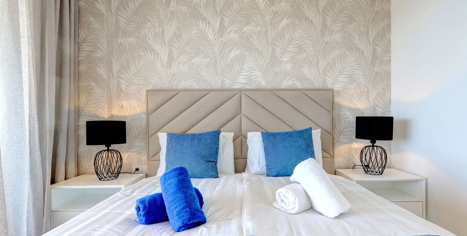 Venta de apartamento en planta media en Estepona 14