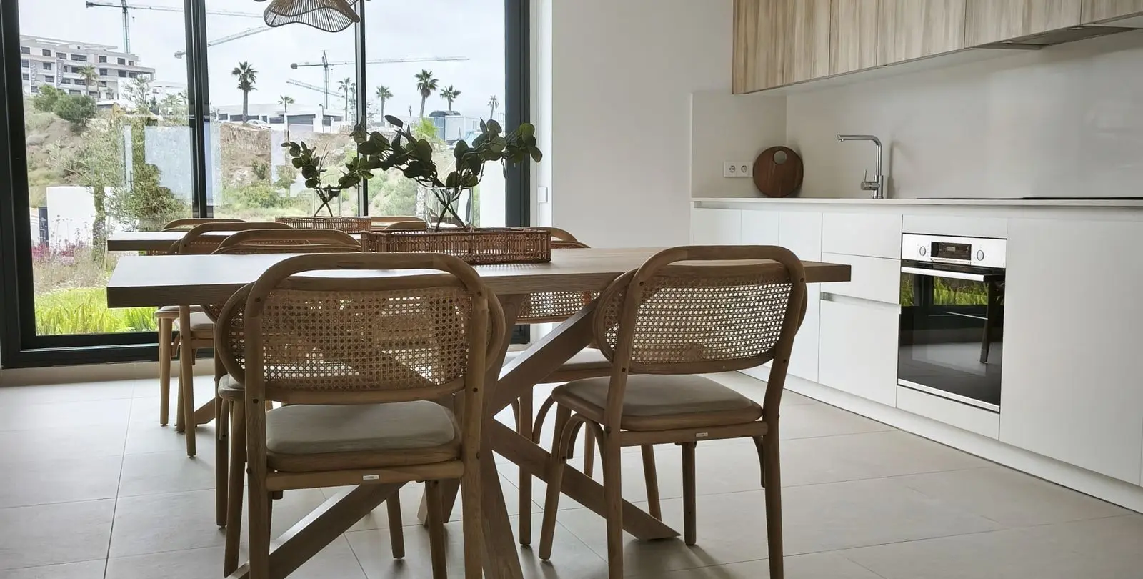 Venta de apartamento en planta media en Estepona 24
