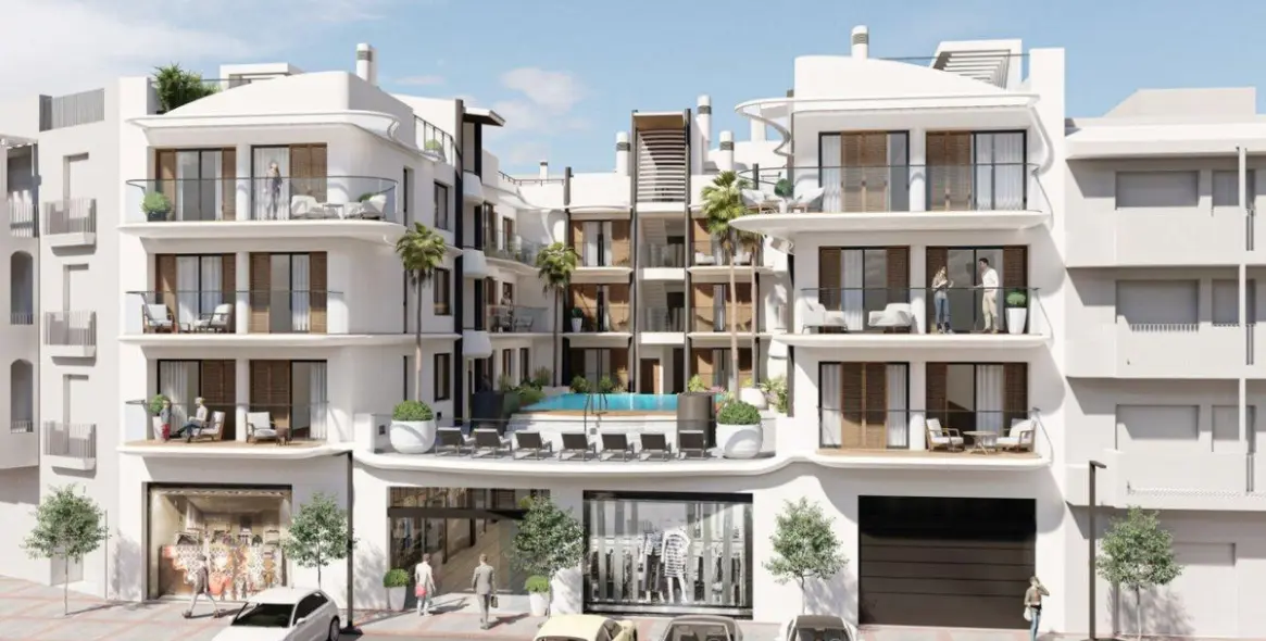 Продажа двухуровневого пентхауса в Estepona 1
