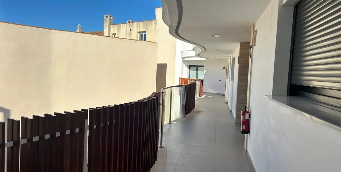 Продажа двухуровневого пентхауса в Estepona 34