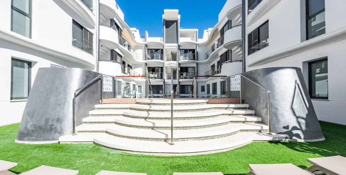 Продажа двухуровневого пентхауса в Estepona 38