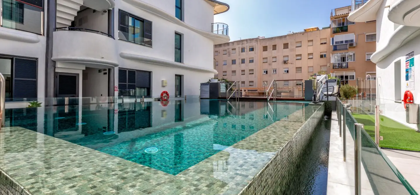 Sale of penthouse duplex in Estepona 2