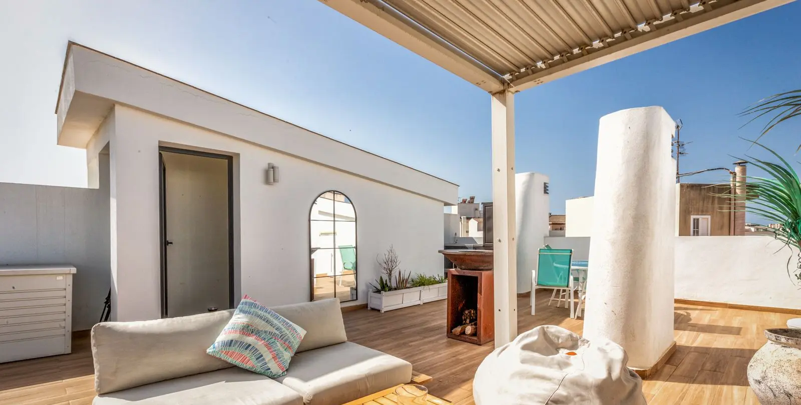 Sale of penthouse duplex in Estepona 25