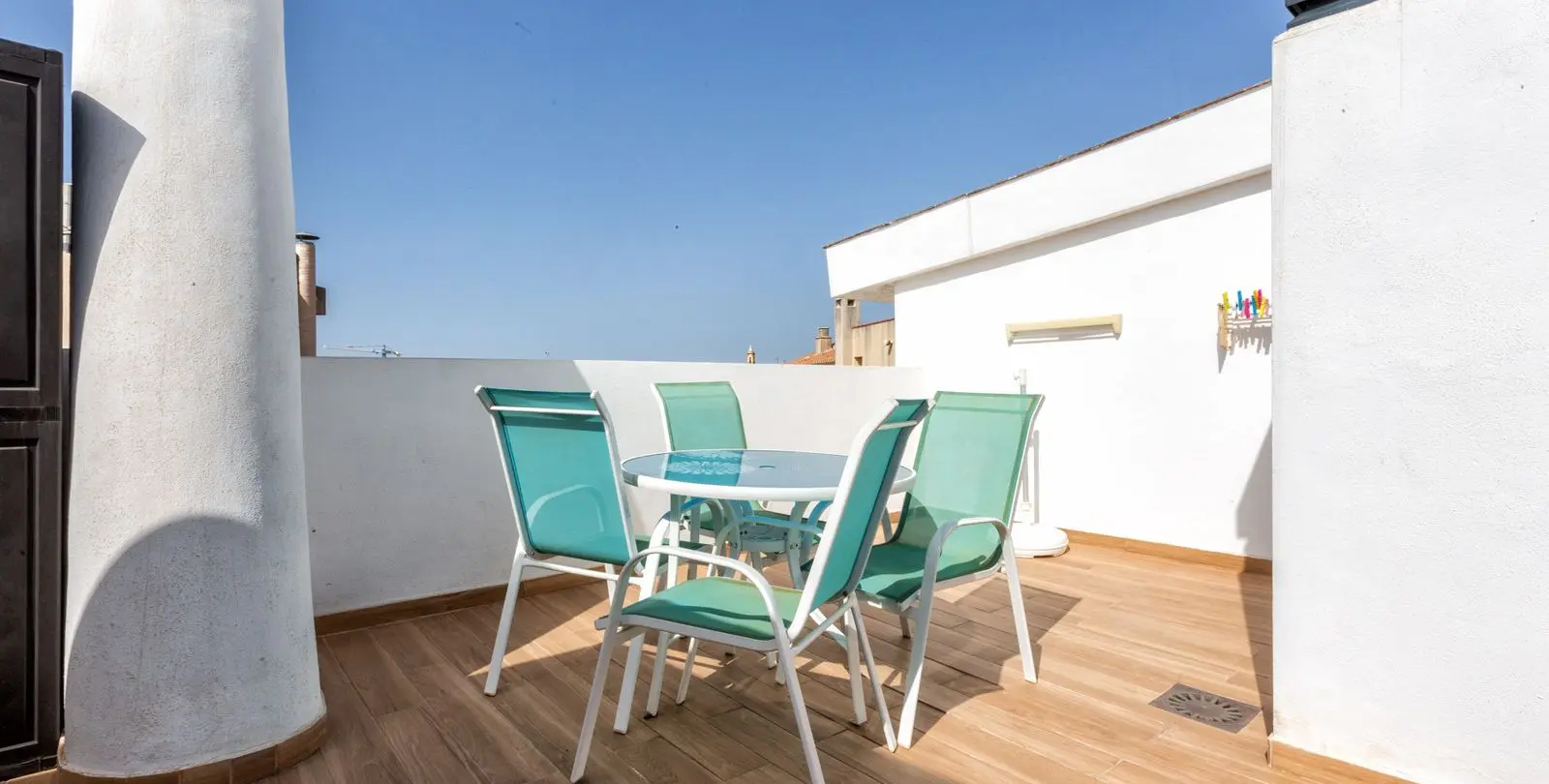 Sale of penthouse duplex in Estepona 29