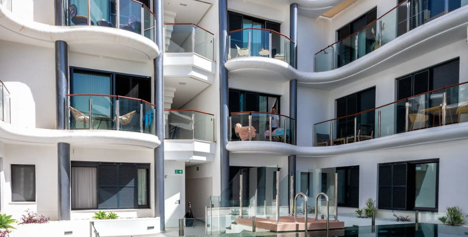 Sale of penthouse duplex in Estepona 49
