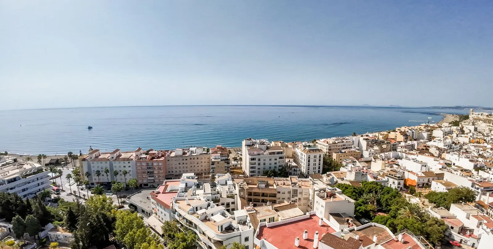 Sale of penthouse duplex in Estepona 56