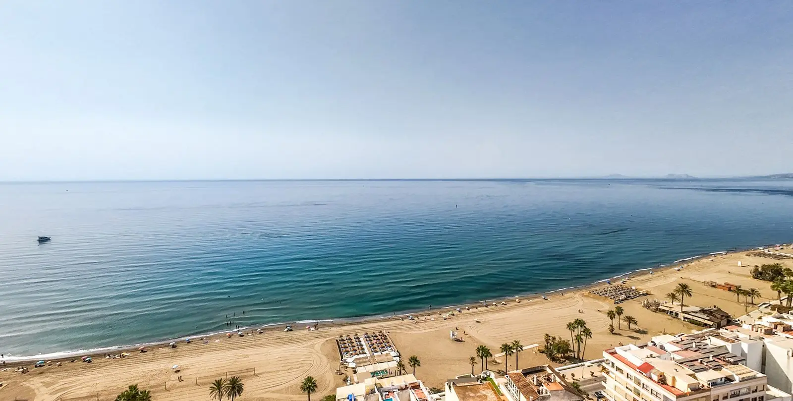 Sale of penthouse duplex in Estepona 65