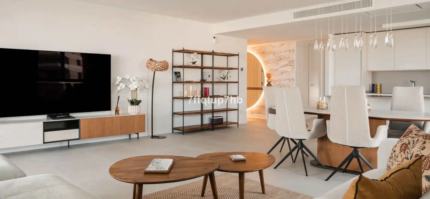 Sale of ground floor apartment in Estepona 0