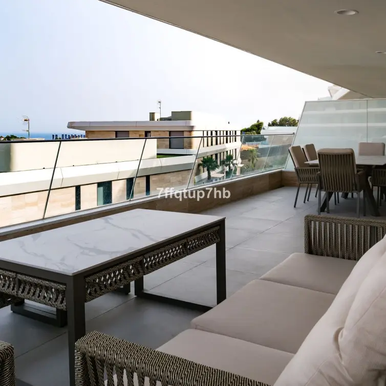 Sale of ground floor apartment in Estepona