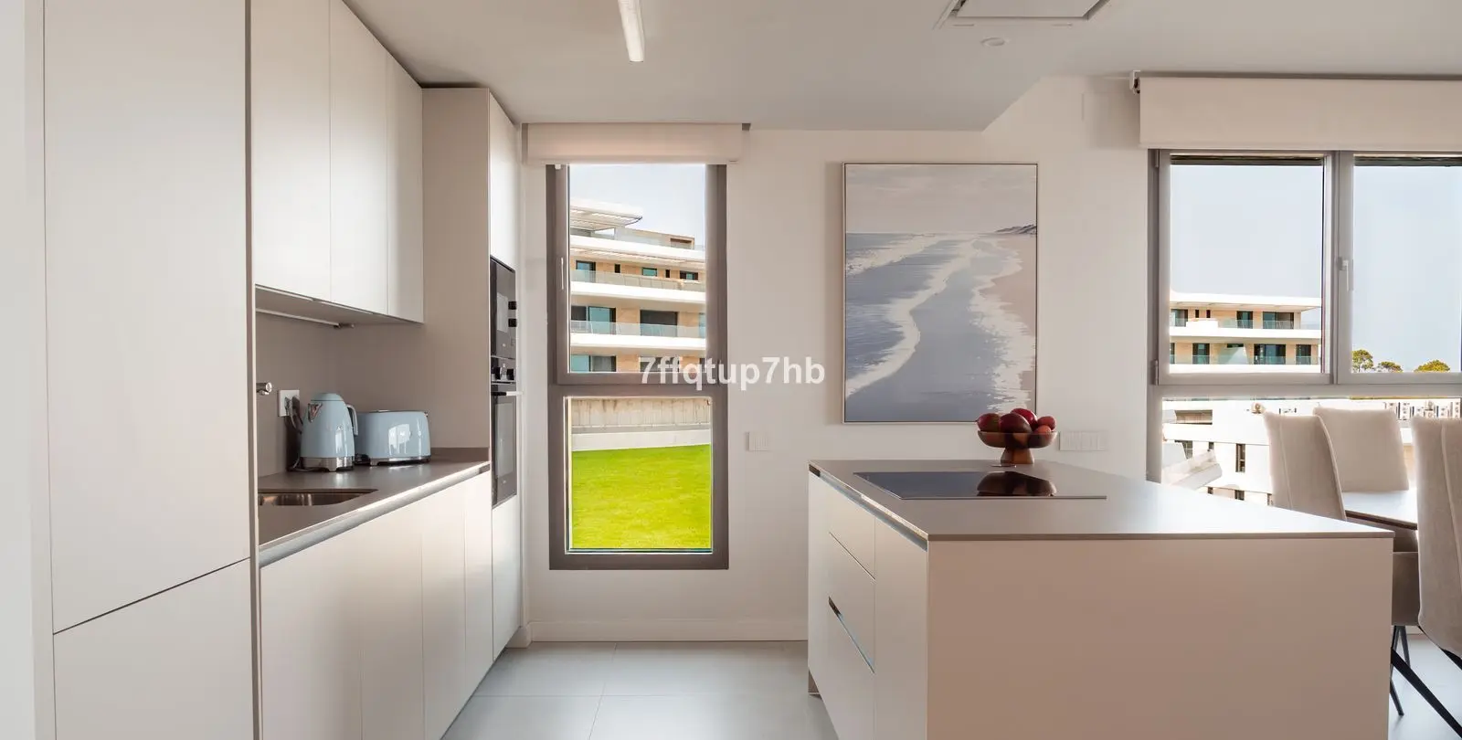 Sale of ground floor apartment in Estepona 5