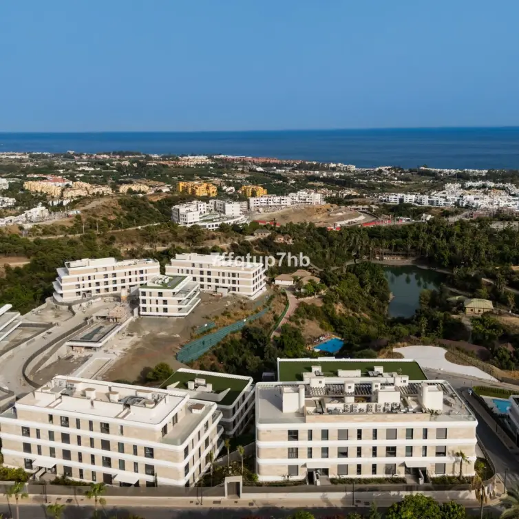 Sale of ground floor apartment in Estepona