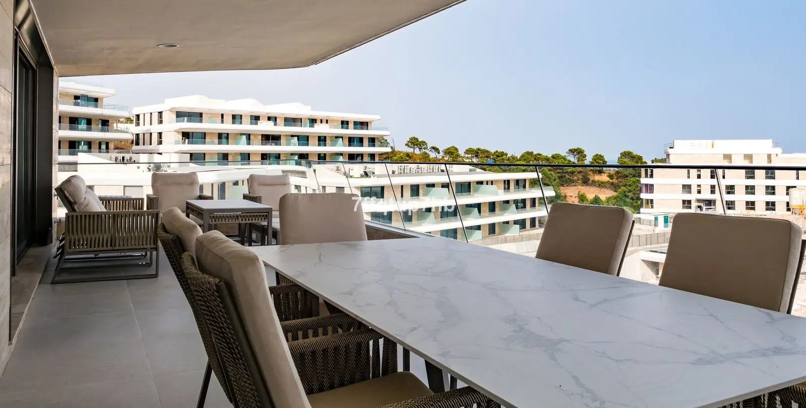 Sale of ground floor apartment in Estepona 9