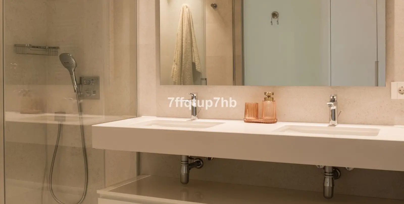 Sale of ground floor apartment in Estepona 14