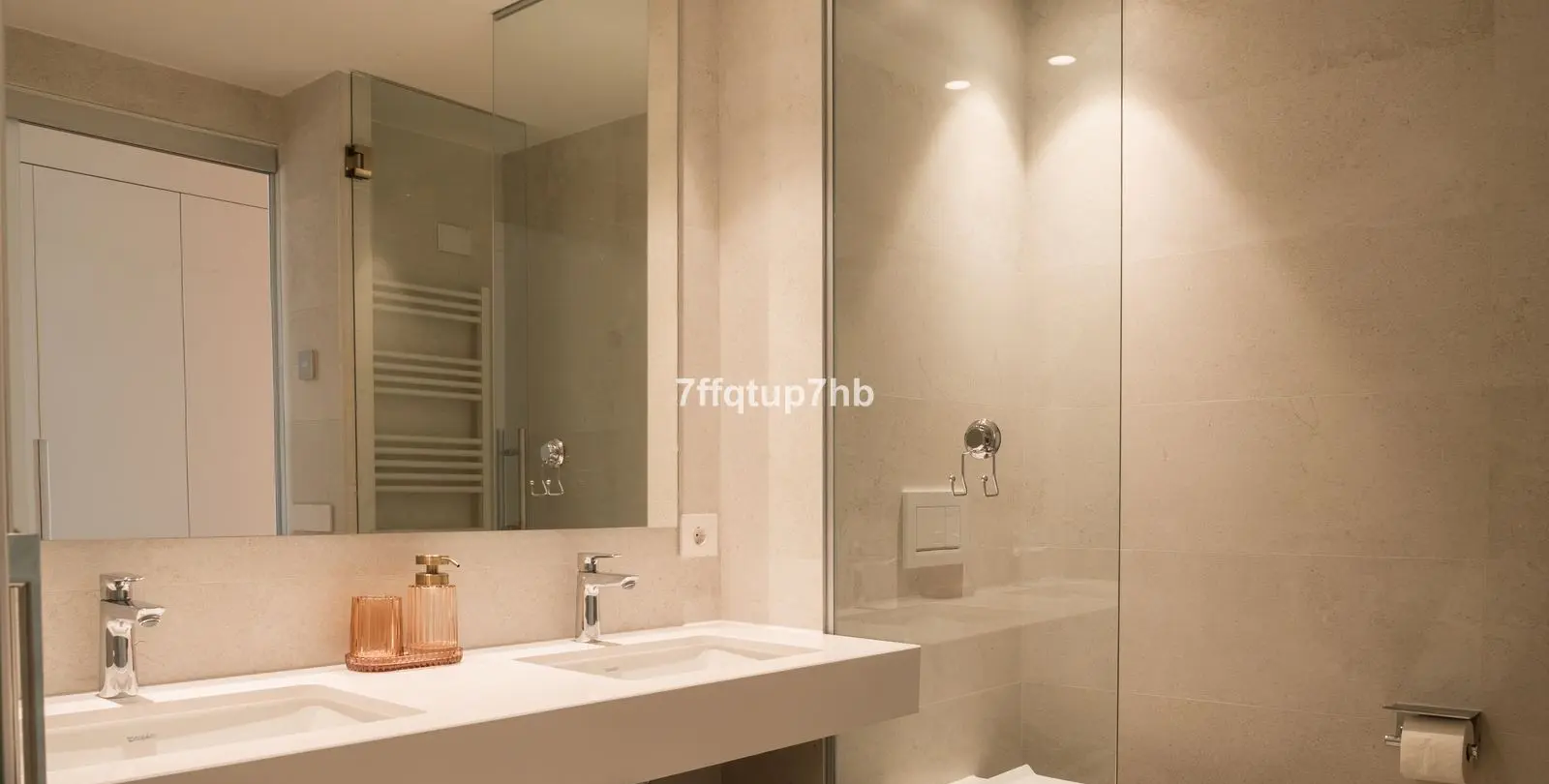 Sale of ground floor apartment in Estepona 15