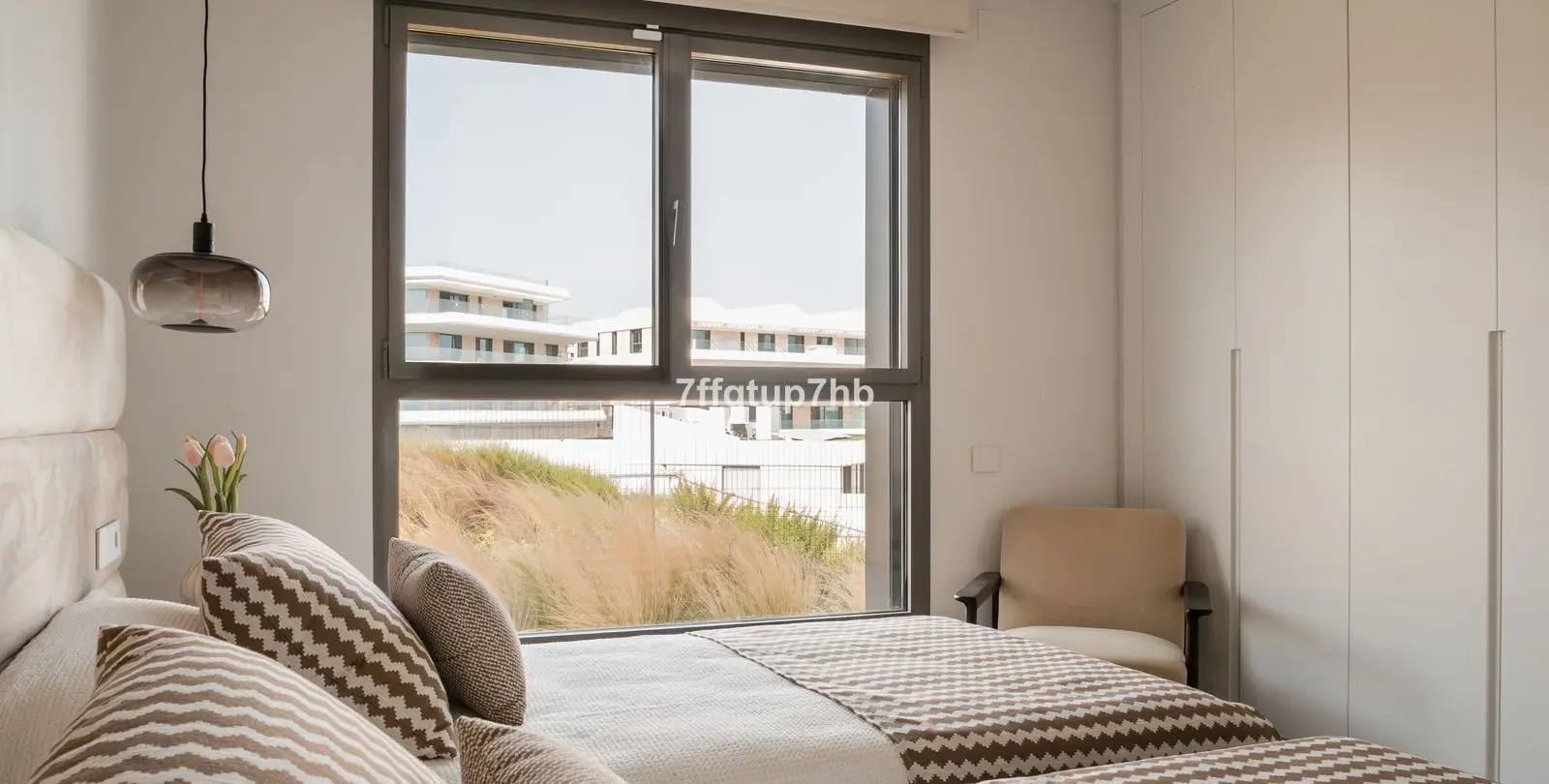 Sale of ground floor apartment in Estepona 18