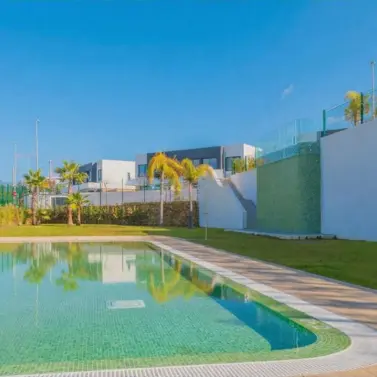 Долгосрочная аренда  отдельно стоящей виллы в Estepona