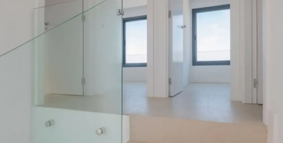 Long-term rent of detached villa in Estepona 4