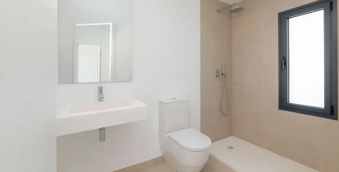 Long-term rent of detached villa in Estepona 7
