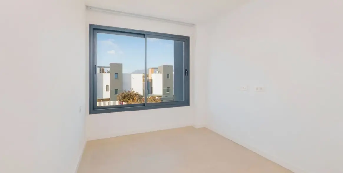Long-term rent of detached villa in Estepona 8